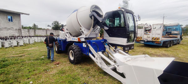 Self Loading Mixers